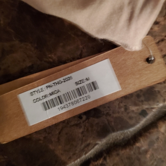 SKIMS one shoulder tank bra & thong set M BOTH NWT - Picture 3 of 8